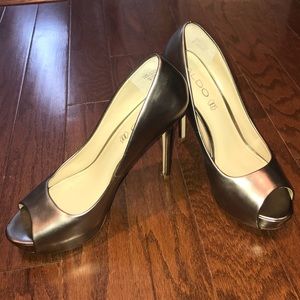 ALDO silver/pewter peep toe pumps